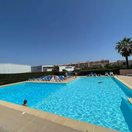 Apartment Mezzanine Avec Piscine, Clim, Parking Et Lave-linge - Proche - Fr-1-702-50 *